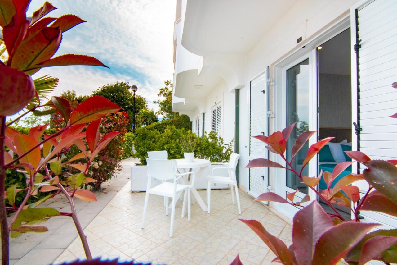 Hotel Perla - Annexes Herceg Novi Ngoại thất bức ảnh